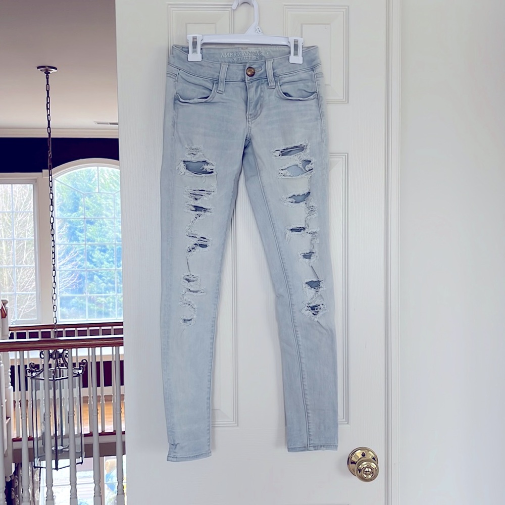 American Eagle Ripped Jeans Jeggings